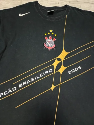 Camiseta do Corinthians campeão Brasileiro de 2005 item de colecionador.