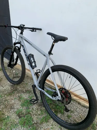 BIKE ARO 29 DEORE 12V TOP | FIRST SMITT PRO | VÁRIOS UPGRADES 