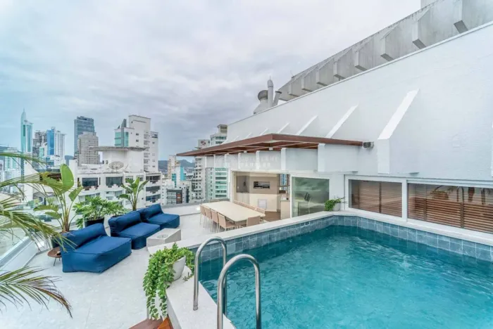 Cobertura Duplex modernizada frente mar à venda, 450m², 5 suítes, 4 vagas, Centro, Balneár