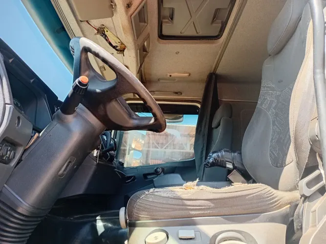 Caminhão 6×4