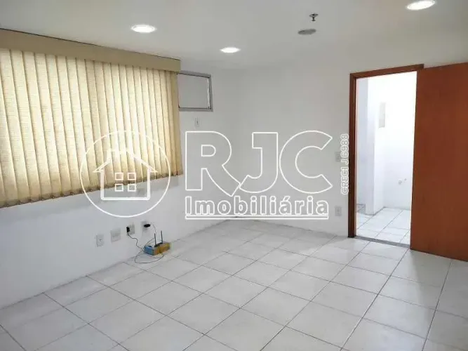 Imóvel para venda tem 29 metros quadrados com 1 quarto em Tijuca - Rio de Janeiro - RJ