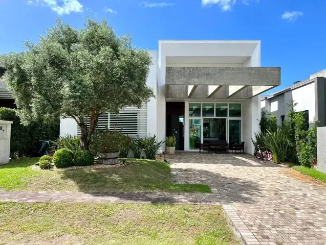 CASA A VENDA NO CAPÃO ILHAS RESORT ! ENTRE EM CONTATO AGORA MESMO E NÃO PERCA. CONFIRA AGO
