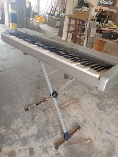 Piano digital Casio privia Px 410 R 