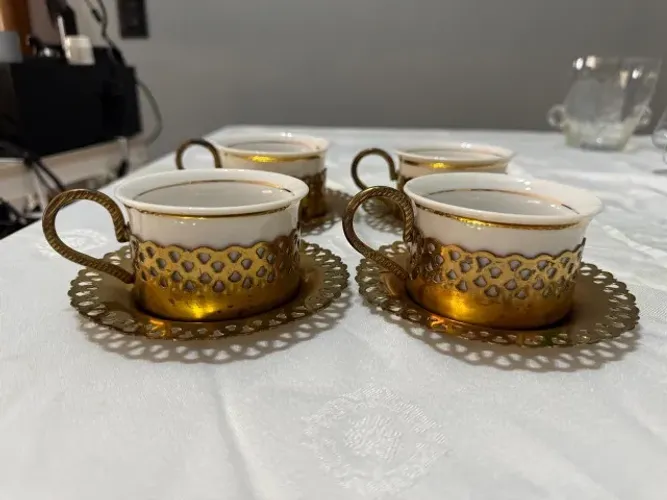 4 xícaras de café ( porcelana veracruz)