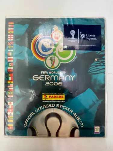 ÁLBUM DE FIGURINHAS COPA DO MUNDO ALEMANHA 2006 - COMPLETO COM PROTETOR