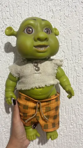 Bebê sherek 