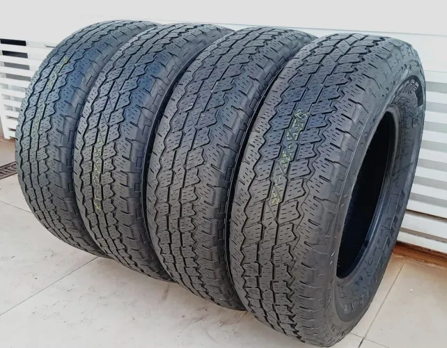 Pneu 255/70 aro 17 Bridgestone Dueller A/T  semi-novos
