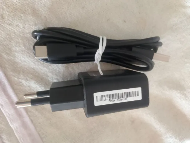Vende-se carregador tipo C original 