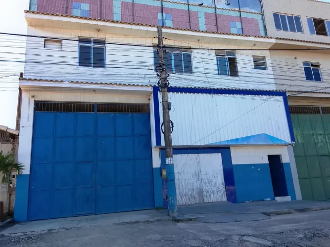 Excelente Galpão Frente p/Rodovia São Pedro da Aldeia
