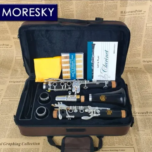 Clarinete Moresky M1 Grenadilha 17 chaves prata