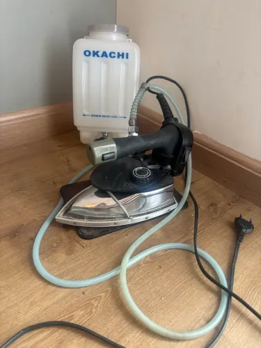 ferro elétrico a vapor gravitacional industrial Okachi modelo OK-98L
