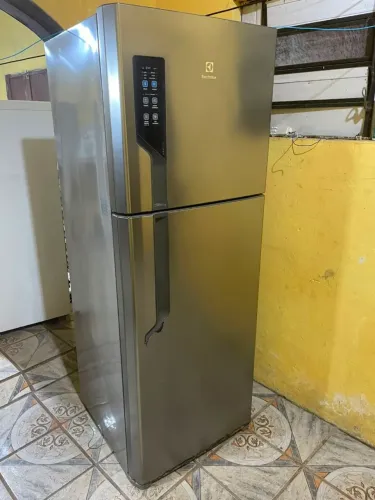 Geladeira Electrolux inox, frost free