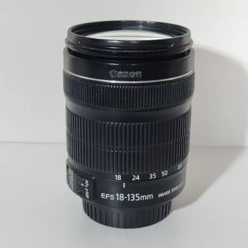 Lente Canon EF-S 18-135mm 1:3.5-5.6 IS STM