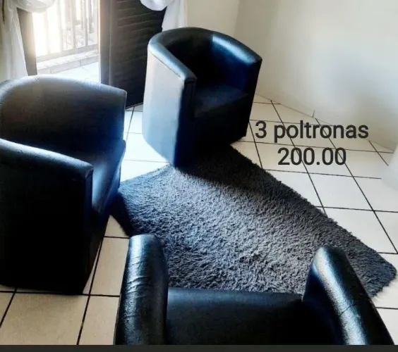 3 POLTRONAS