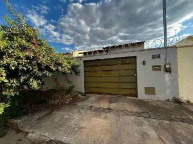 Casa em Condomínio no Residencial Luana Park - Goiânia/GO