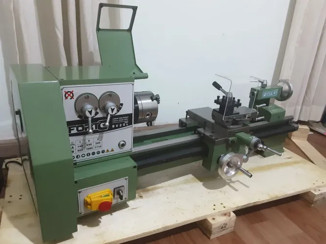 Torno Mecânico 500mm 550W 220V - FG004.BV20L
