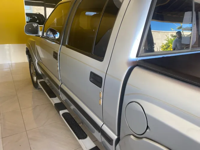 Chevrolet S10 Pick-up Exec. 2.8 4X2 CD TB Int.dies 2007