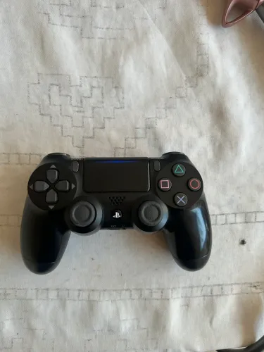 CONTROLE PS4 ORIGINAL SEM DEFEITO!!