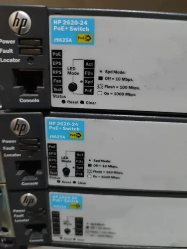 Switch HP 2620-24 PoE+ J9625A - 24 Portas - Revisado e Resetado
