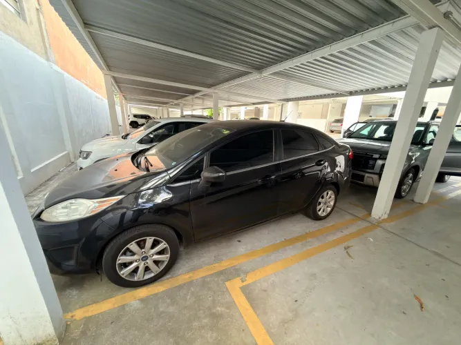 Ford Fiesta SE 1.6 16V Flex 5P 2011