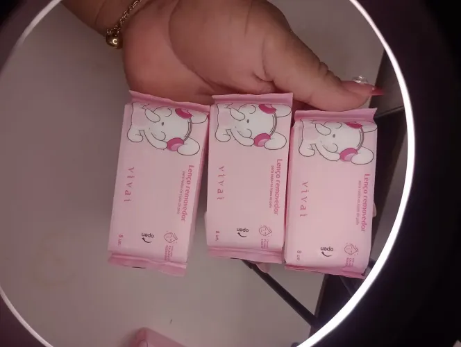 Lenço removedor de maquiagem dê bolsa
