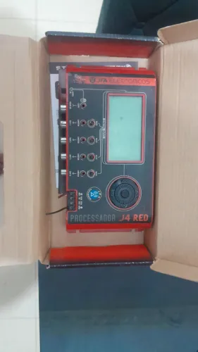 Vendo processador de áudio jfa red line 4 vias 