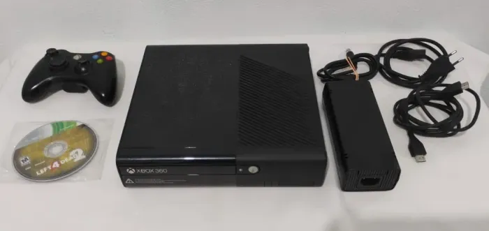 Xbox 360 Super Slim