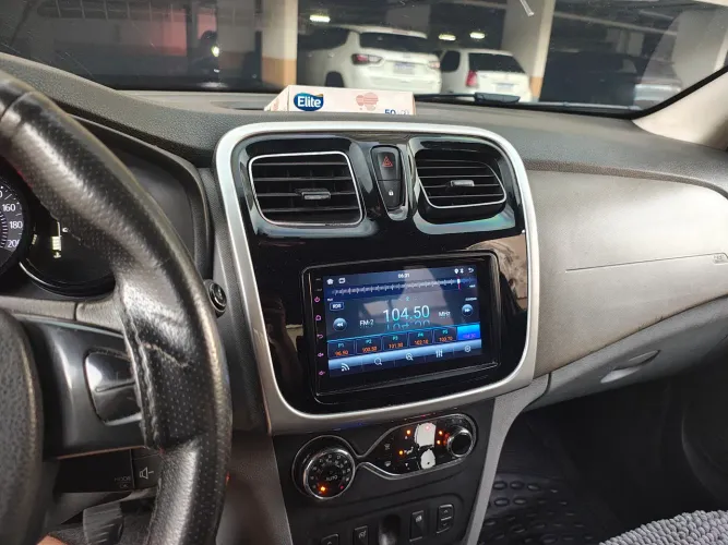 Renault Logan Dynamique Hi-flex 1.6 8V 4P 2015