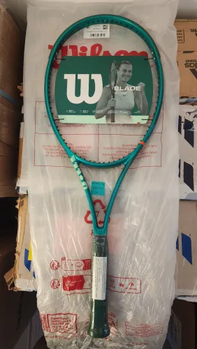 RAQUETE TÊNIS - WILSON BLADE 98 (2026) - L3