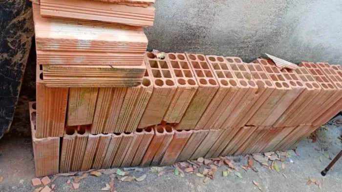 Vendo Tijolo Furado