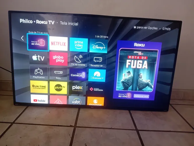 Vendo TV smart + controle+ suporte