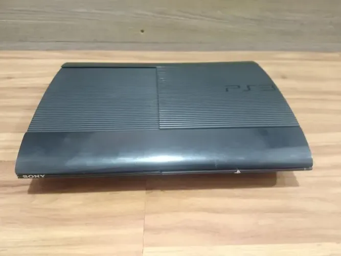 PS3 Super Slim - Liga, mas não dá tela. Com defeito