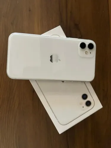 iPhone 11 Branco 64GB