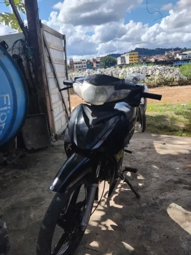 Moto ciquentinha