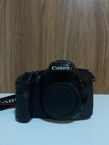 CANON 7D