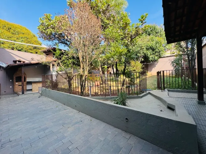 CASA DUPLEX | 6 QUARTOS | 2 SUÍTES | LOTE 360M²