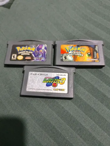 Combo 3 jogos GBA pokémon e Megamen