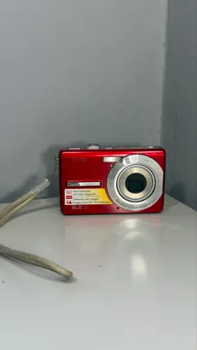  Câmera Digital Kodak - 8.2 MPModelo : EasyShare M863