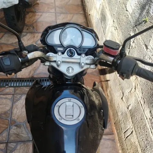 Vendo moto Dafra Riva 150/2014, toda revisada. 
