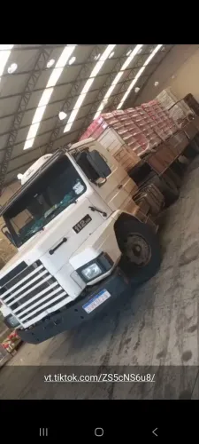 Carreta graneleira