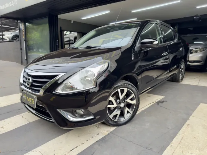 Nissan Versa Unique 1.6 16V Flexstart 4P Aut. 2017