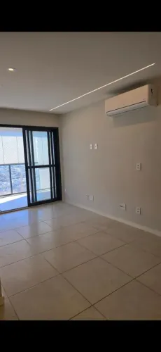 Apartamento para aluguel possui 84 metros quadrados com 3 quartos