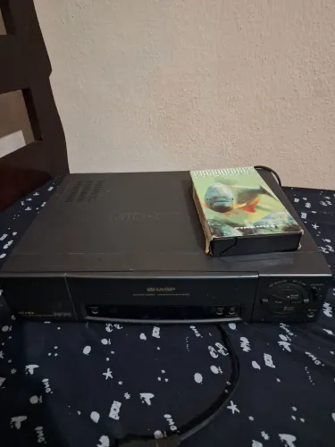 Videocassete Sharp VC-1799 VHS