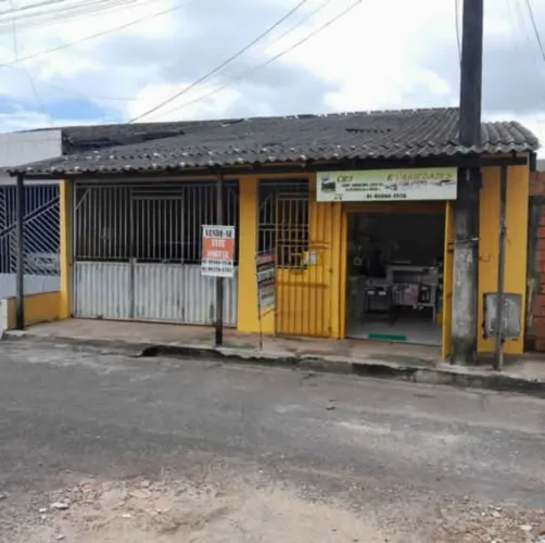 VENDO CASA NO CONJ. UIRAPURU, NO ICUI GUAJARA. PRÓXIMO A ORLA.
