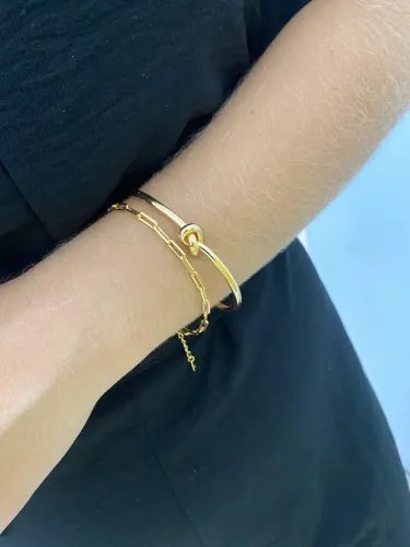 O Conjunto que Vai Transformar Seus Looks: Bracelete + Pulseira Elos Dourados 