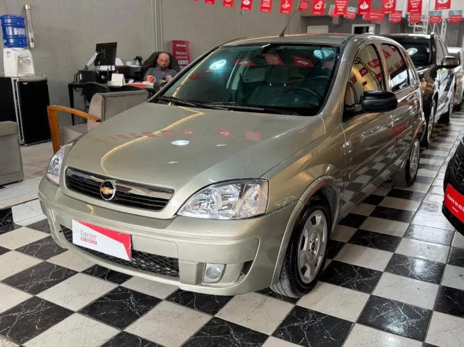 Chevrolet Corsa Hat. Maxx 1.4 8V Econoflex 5P 2011