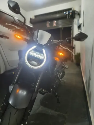 HONDA CB650 E-CLUTCH (SEM DETALHES) apenas 1.600 km
