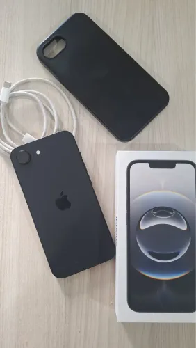 iPhone 16e 256gb na garantia