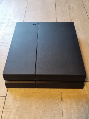 PLAYSTATION 4 + CONTROLE + JOGOS