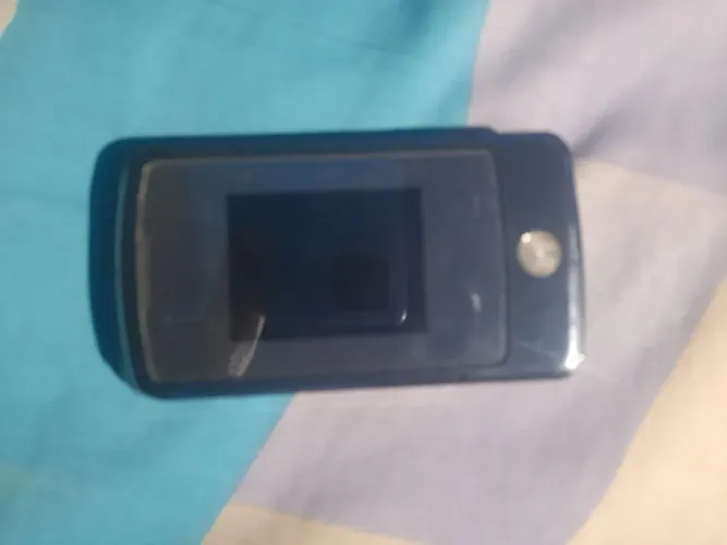 MOTOROLA RAZR V8